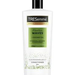 Hoitoaine TRESemme 685 ml Flawless Waves Coconut