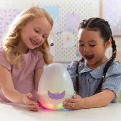 Interaktiivinen yllätyspehmo Hatchimals