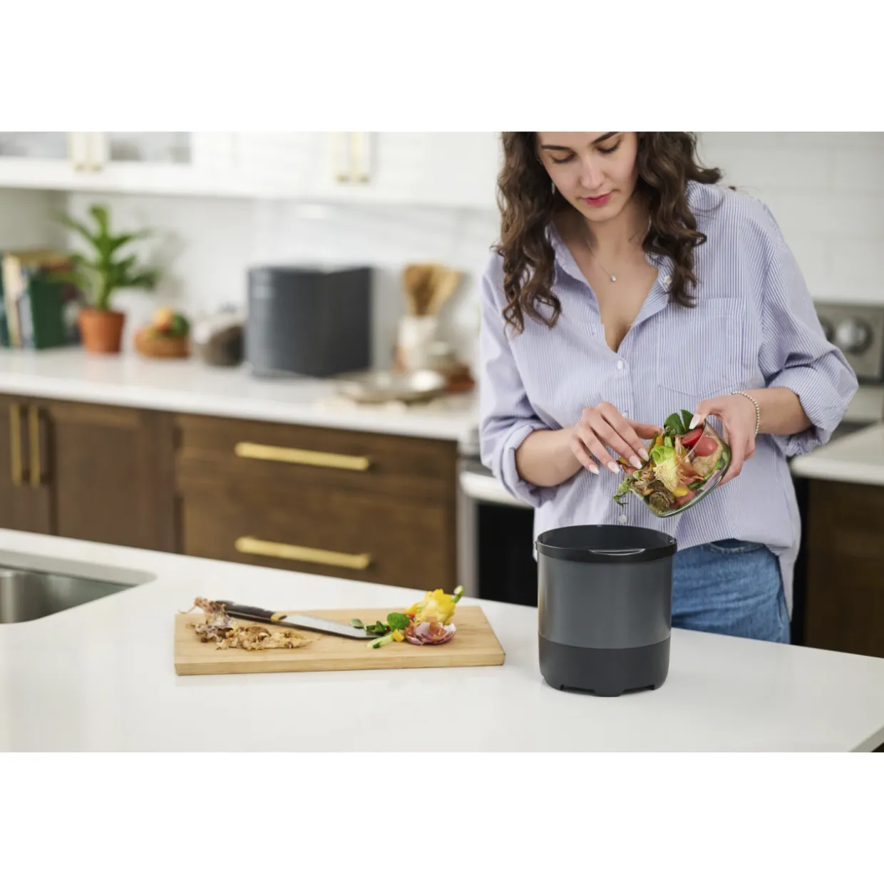 Keittiön ruokajätteen kierrätyskone FoodCycler Eco 3 musta