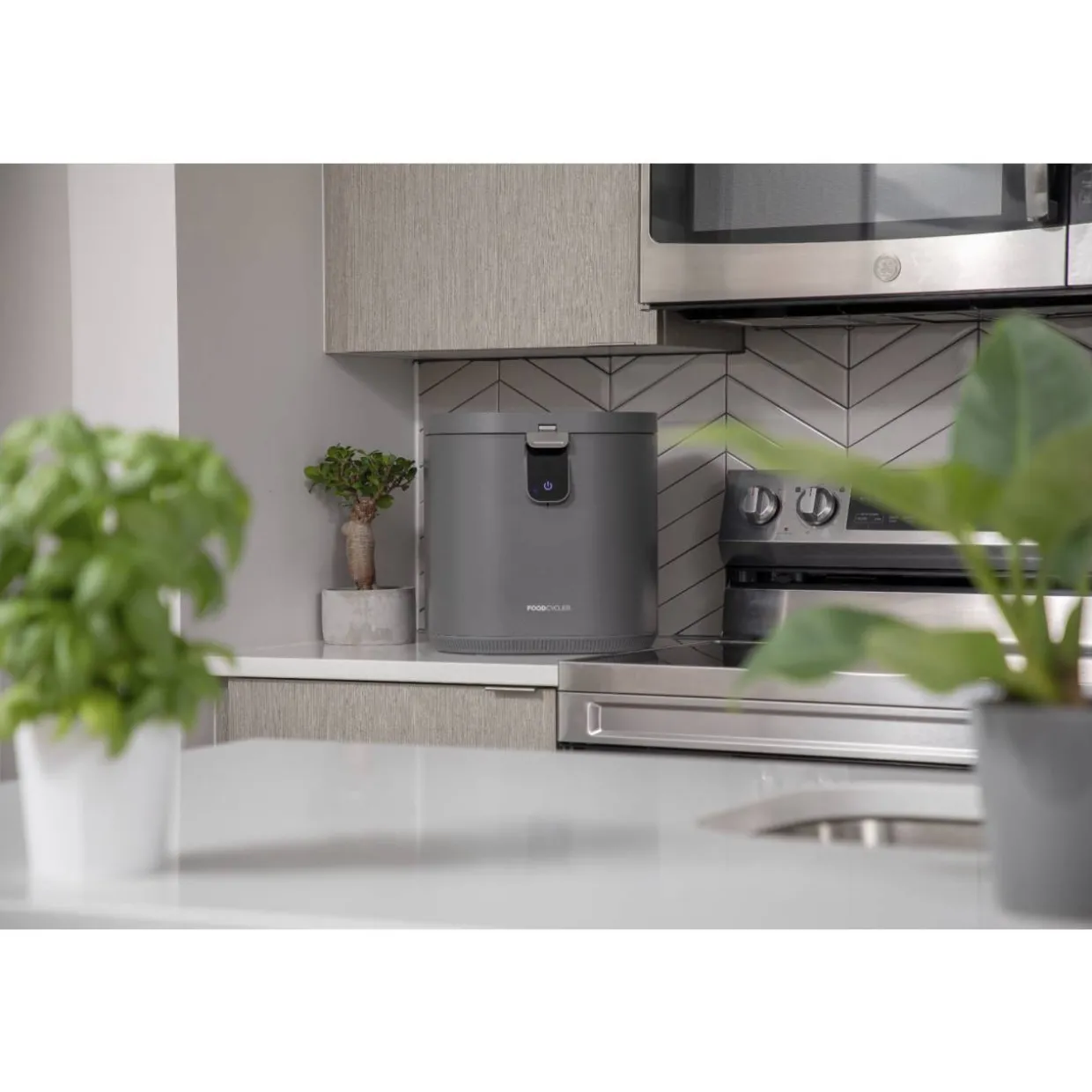 Keittiön ruokajätteen kierrätyskone FoodCycler Eco 5 musta