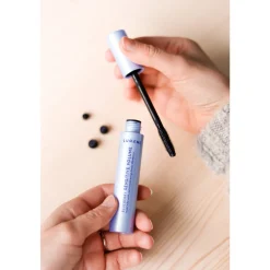 Mascara Lumene Blueberry Sensitive Volume