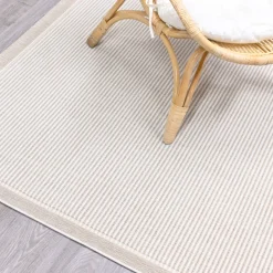 Matto Village's 160 x 230 cm Lumme beige