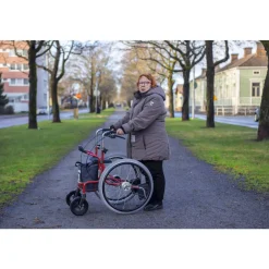 Monitoimirollaattori Wheellator, punainen