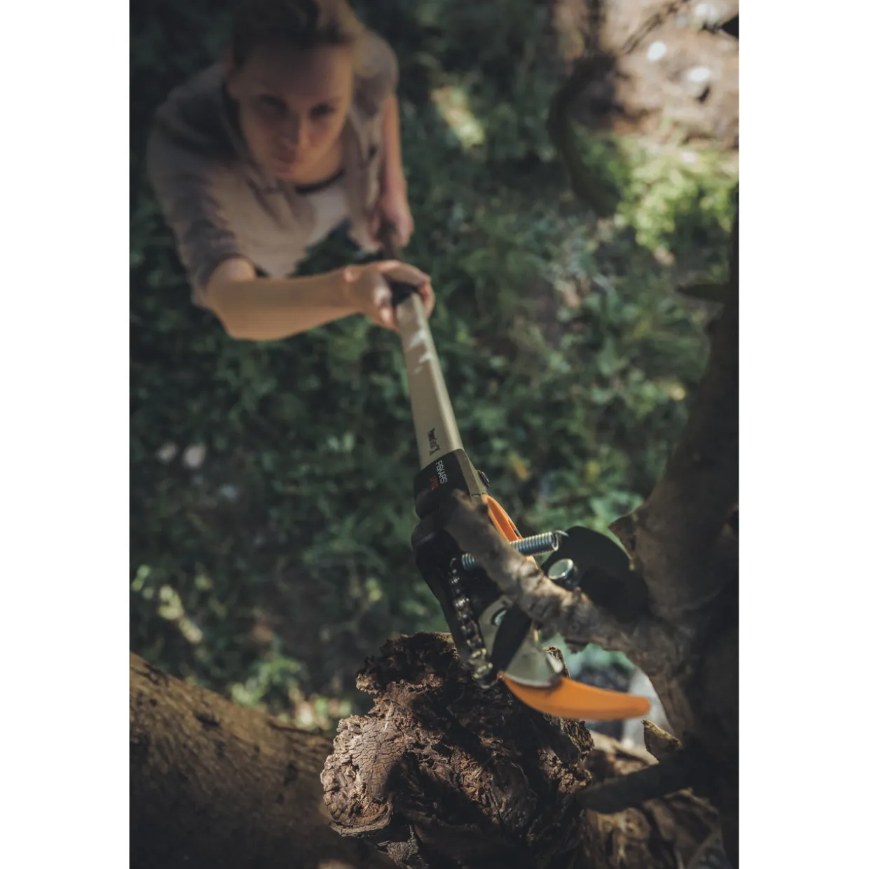 Puutarhan monitoimileikkuri Fiskars PowerGear™X UPX82