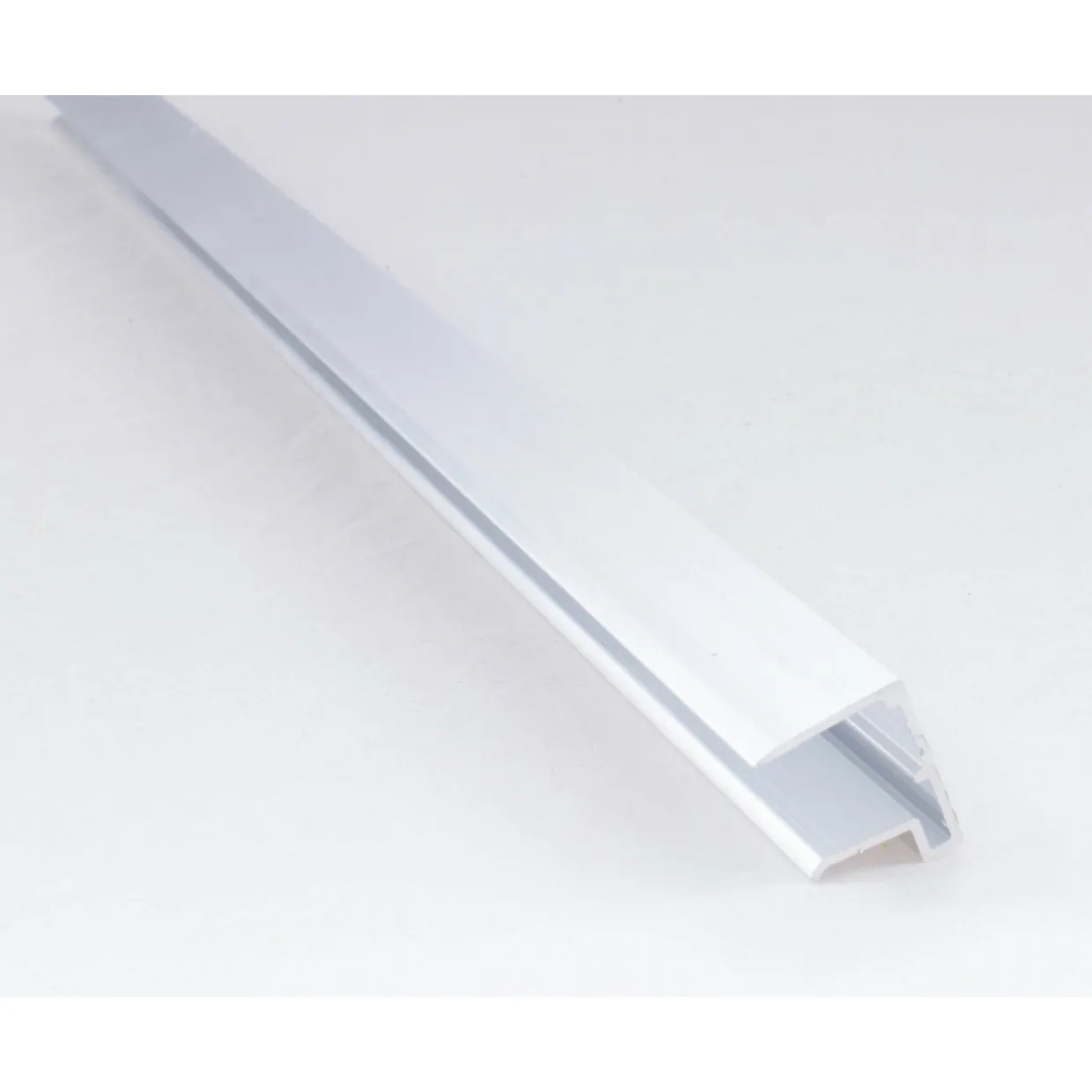 U-päätelista Keraplast, 16 mm alumiini 3,5 m
