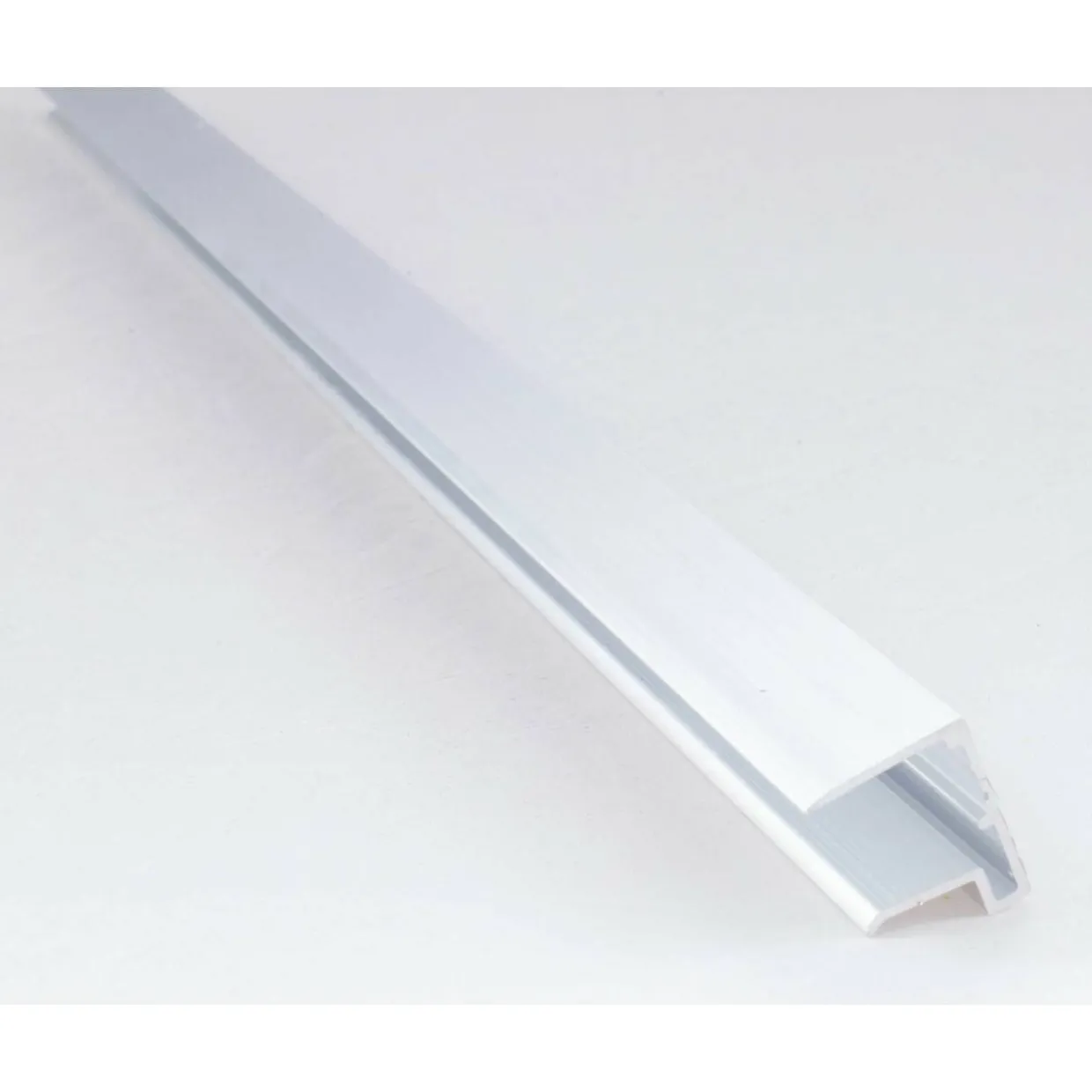 U-päätelista Keraplast, 16 mm alumiini 3 m